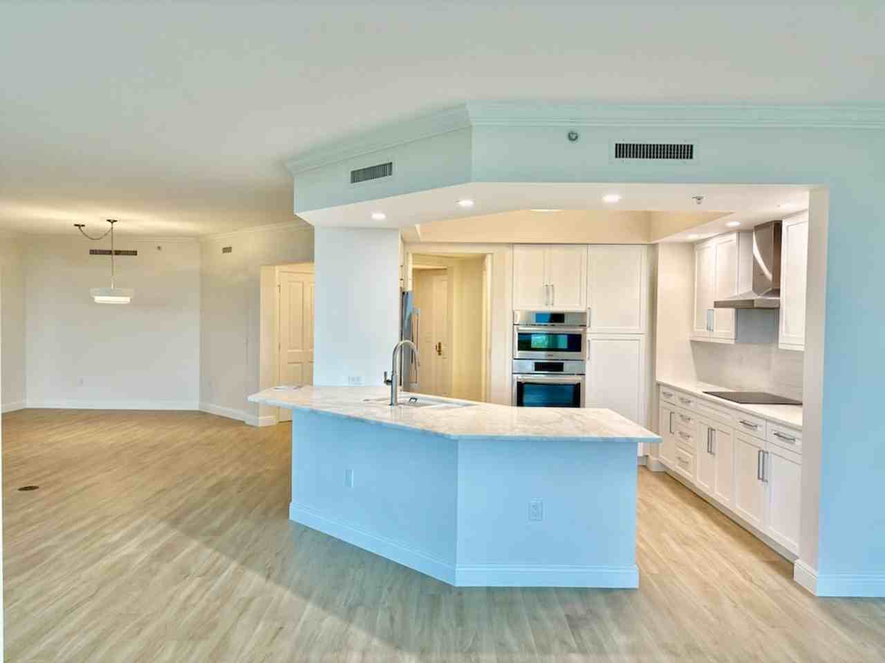 1060 Borghese Ln #803 - Photo 4 of 19