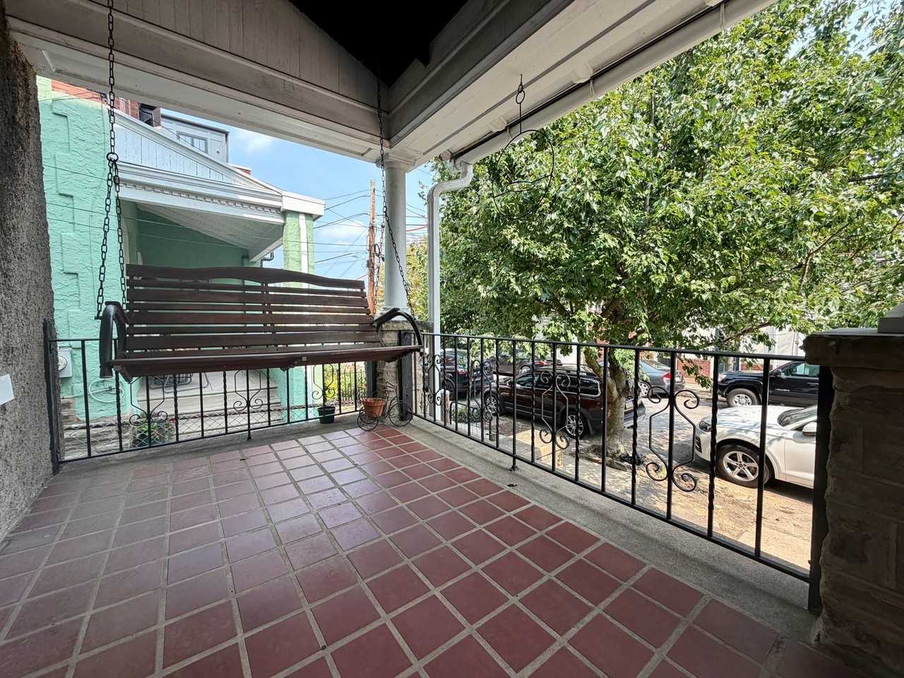 15 W Abington Ave - Photo 3 of 21