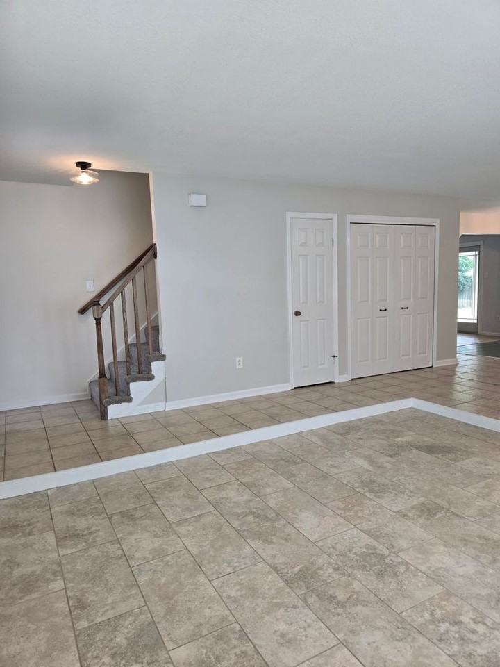 3804 Daiquiri Ct - Photo 3 of 33