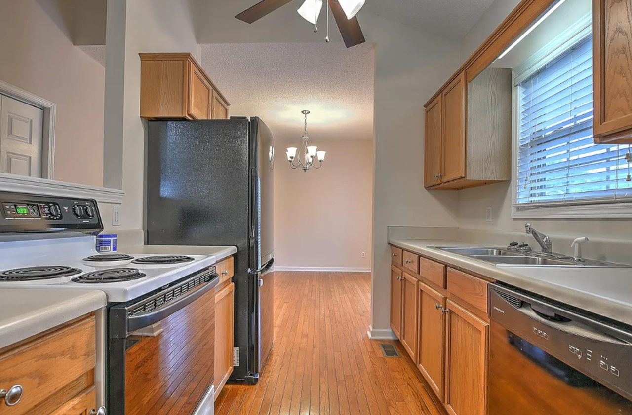 244 Main Street Village Dr - Photo 4 of 26