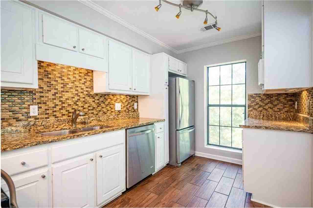 26202 Plantation Dr Ne - Photo 4 of 23