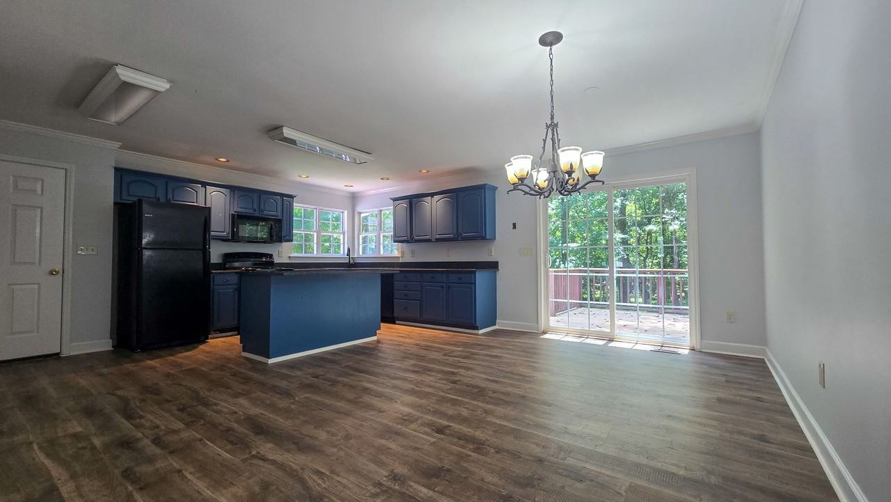 5607 Whispering Pines Dr - Photo 5 of 16