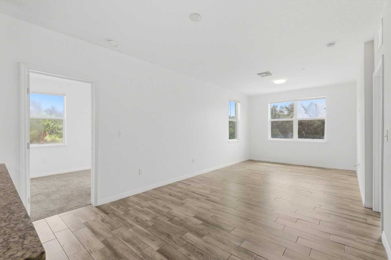 2121 Mccoy Rd #123 - Photo 2 of 12