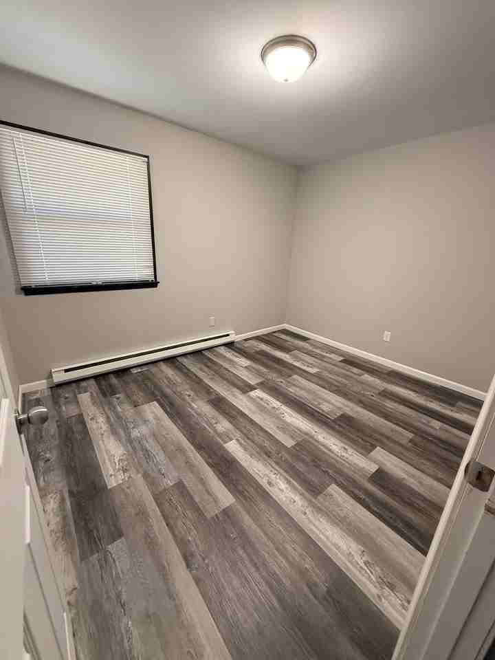 185 Susan St #185-4 - Photo 6 of 8