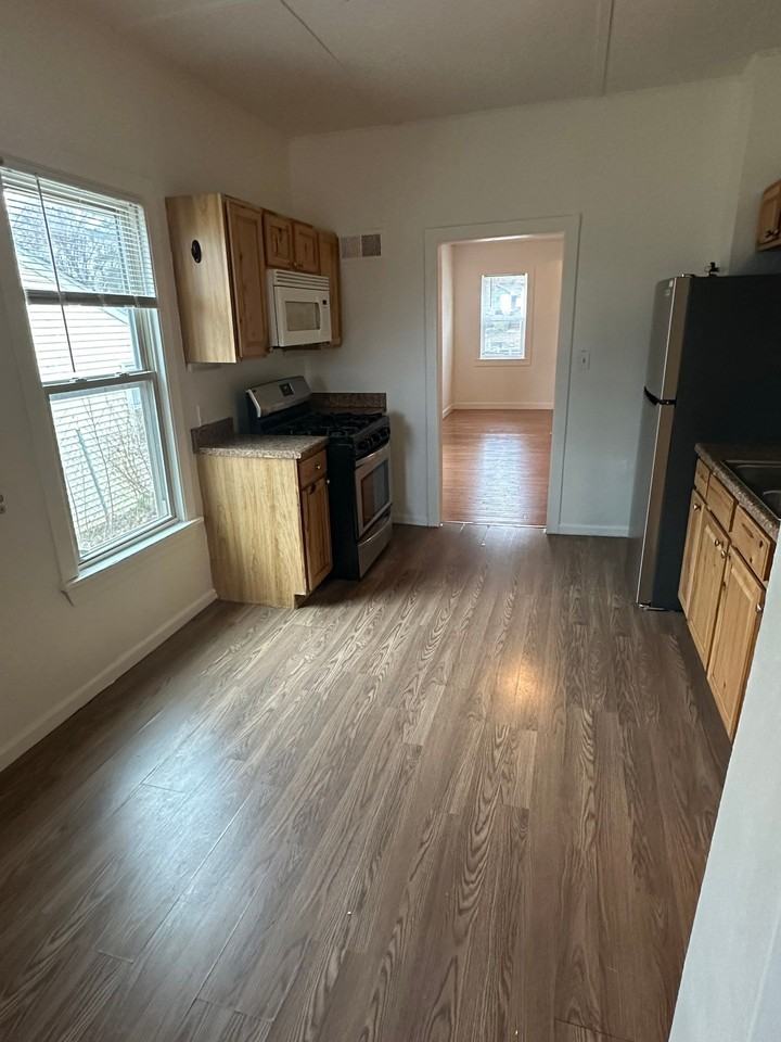 3538 4th St N #1 - Photo 6 of 10
