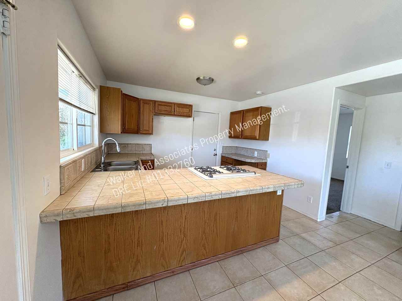130 Twitchell St #1 - Photo 4 of 8