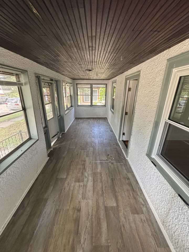 2900 Russell Ave N #1 - Photo 2 of 12