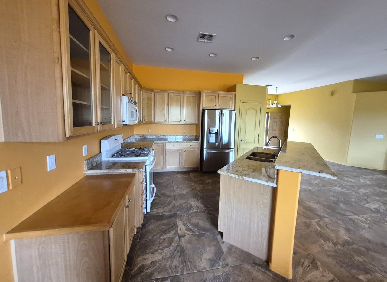3506 S Desert Lantern Rd #1 - Photo 4 of 27