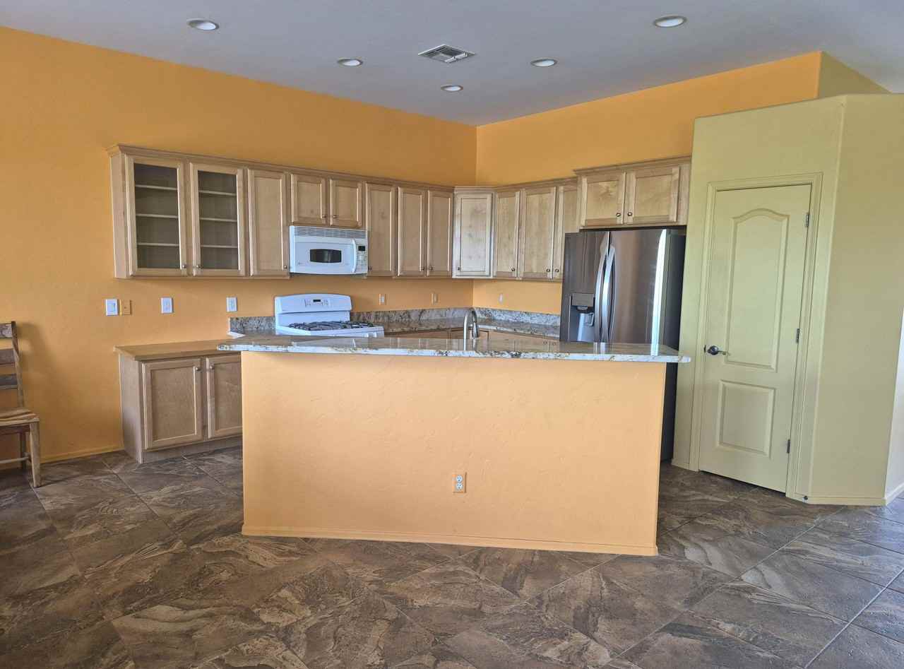 3506 S Desert Lantern Rd #1 - Photo 5 of 27