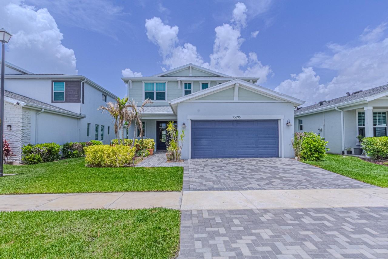 10696 Sw Estella Ln #1 - Photo 4 of 50