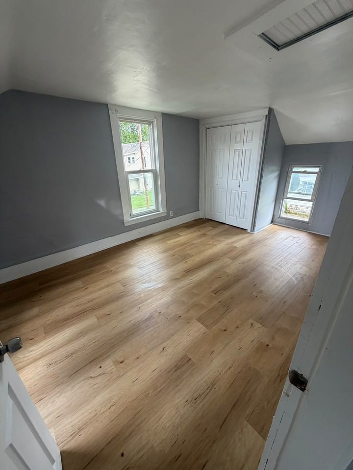 218 Manning St #1 - Photo 5 of 10