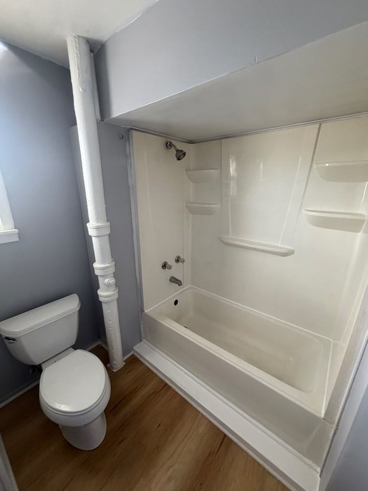 218 Manning St #1 - Photo 6 of 10