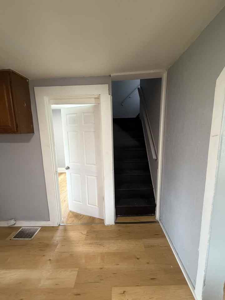 218 Manning St #1 - Photo 7 of 10