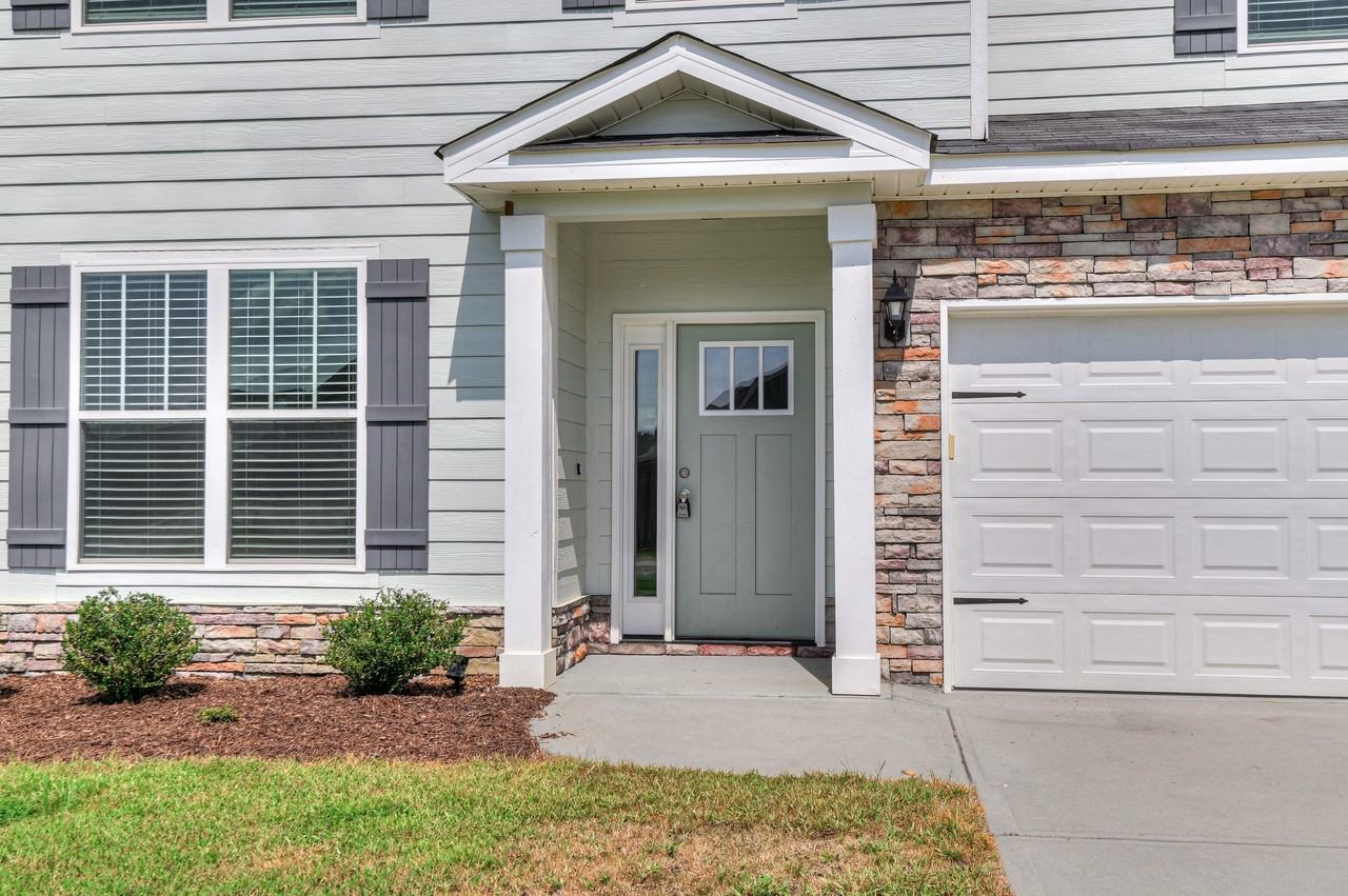 140 Pebble Ln #1 - Photo 4 of 49