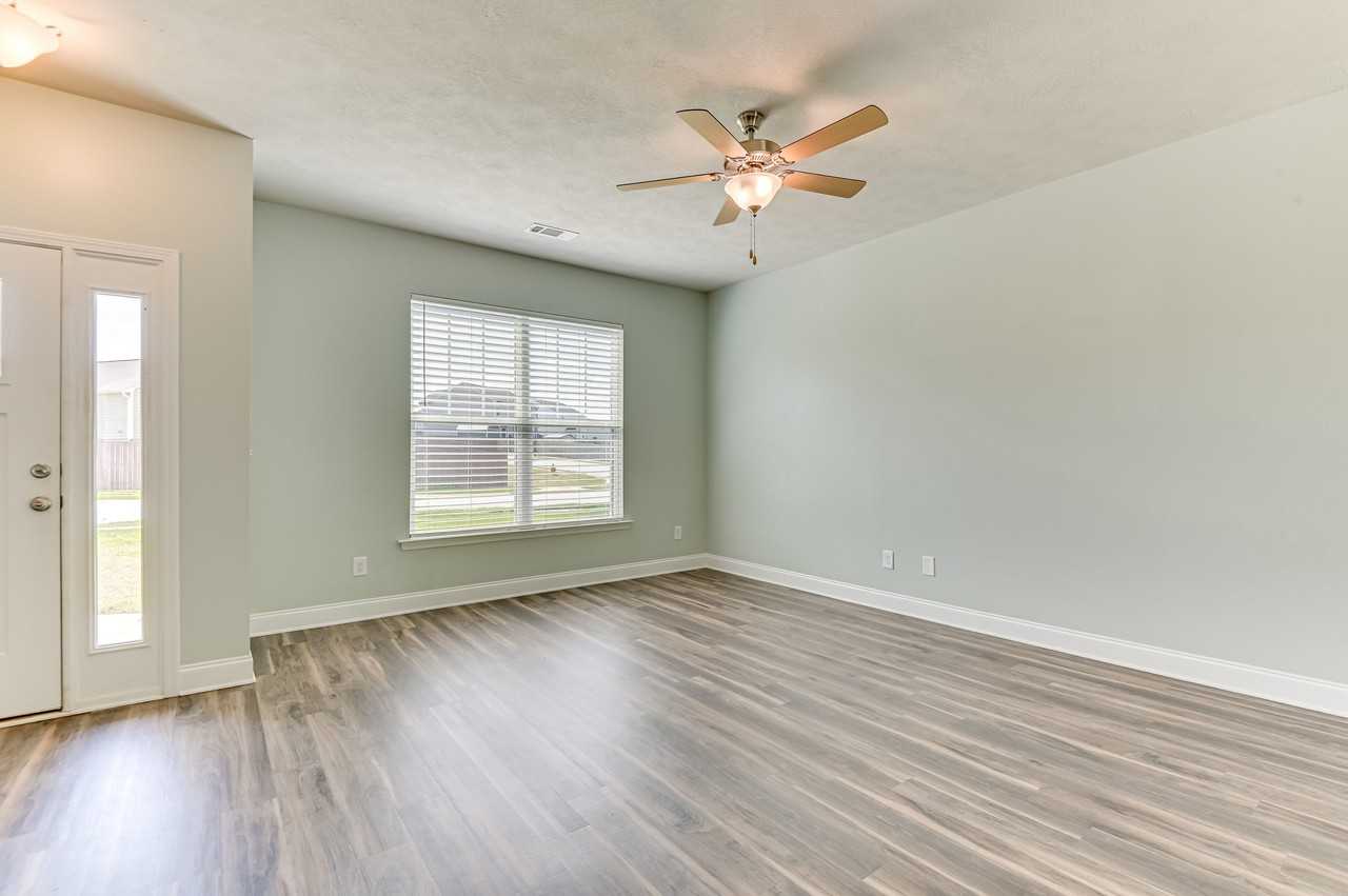 140 Pebble Ln #1 - Photo 7 of 49