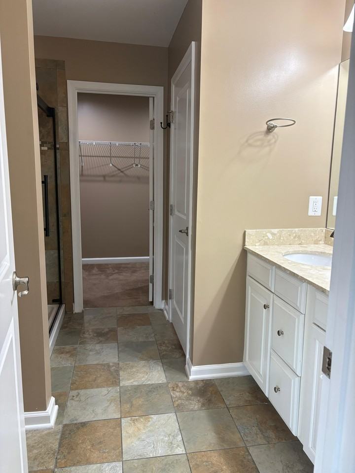 1023 Anderson Pl Se #1 - Photo 5 of 7