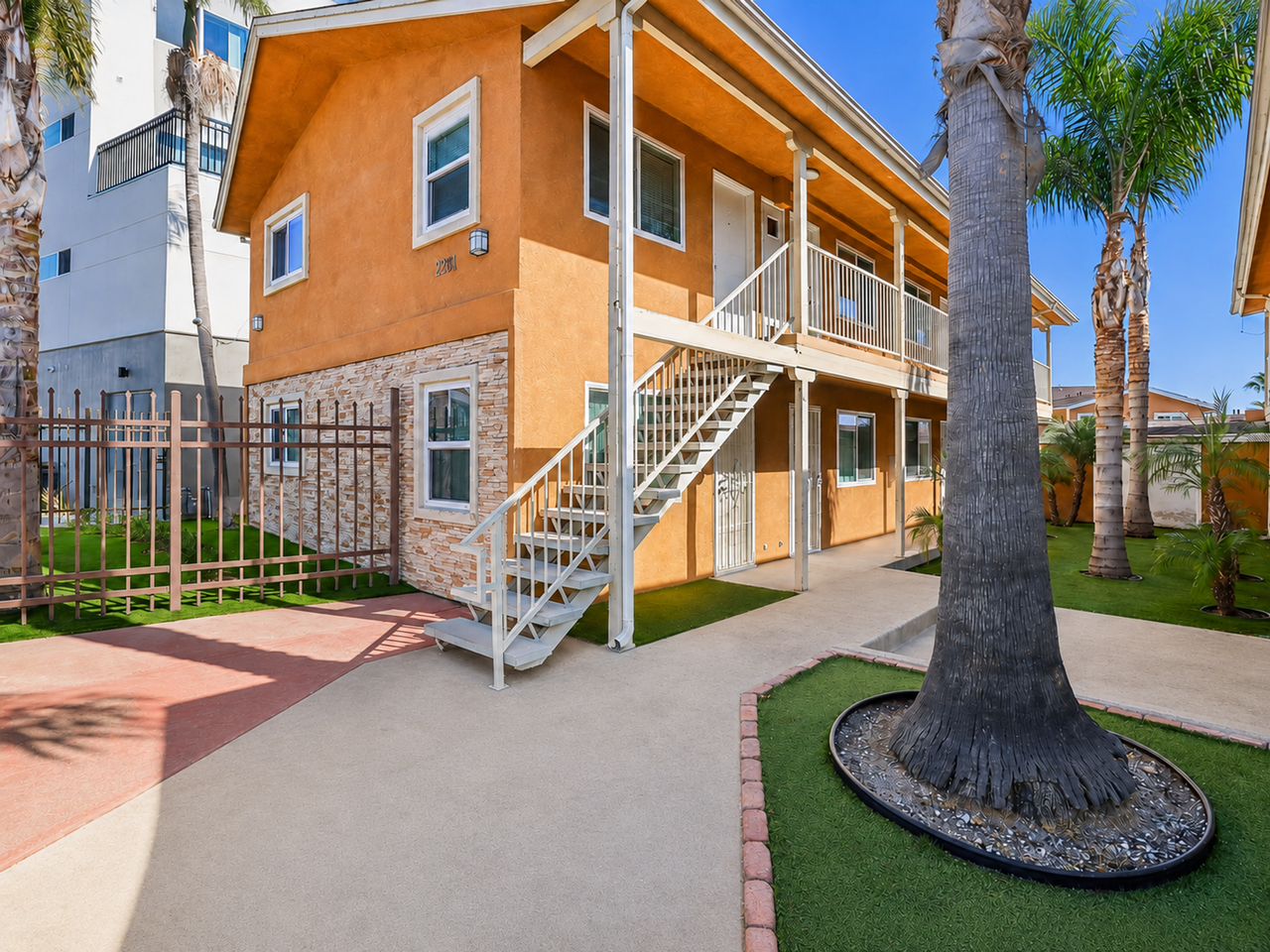 Astro Vista Apartments - Photo 2 of 11