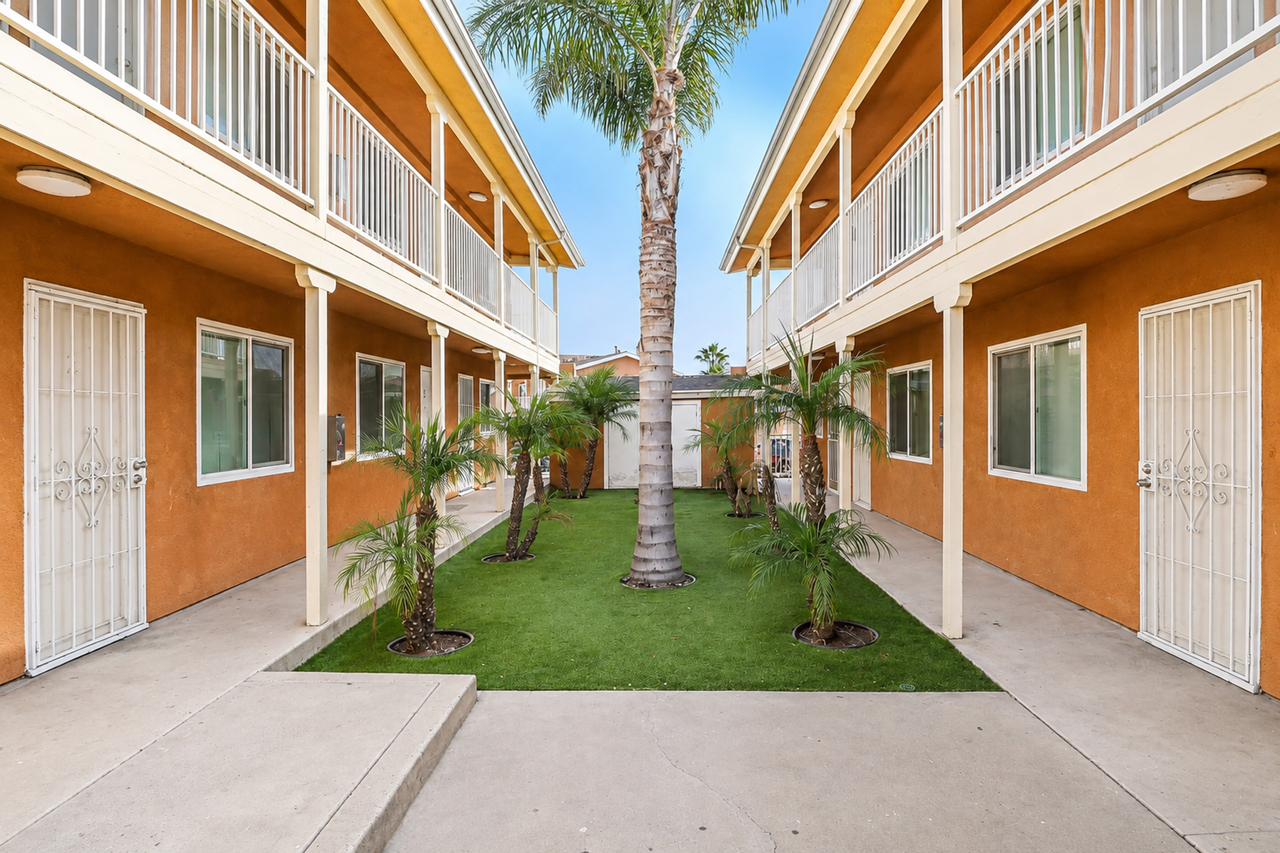 Astro Vista Apartments - Photo 3 of 11
