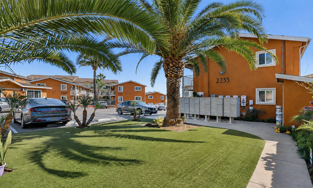 Astro Vista Apartments - Photo 4 of 11