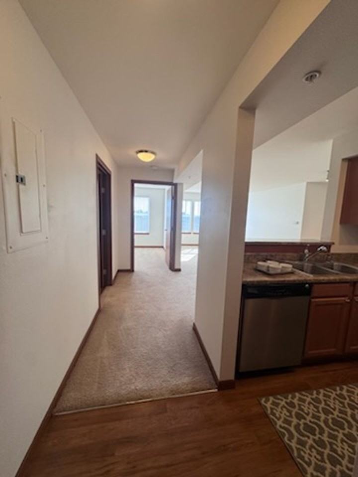 21428 International Boulevard - Photo 2 of 42