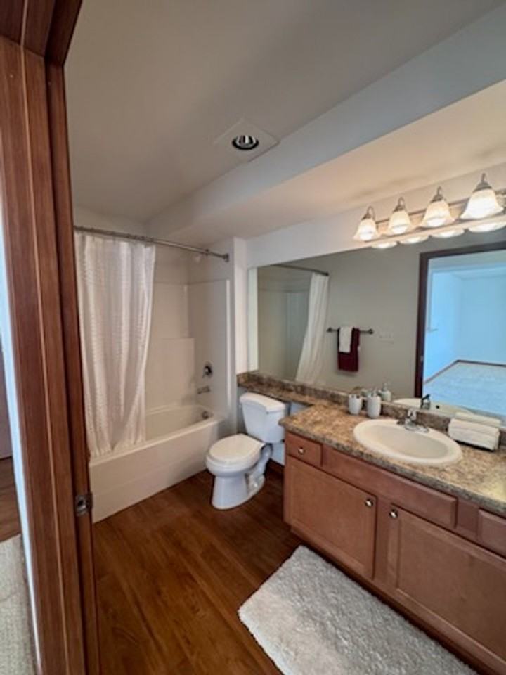 21428 International Boulevard - Photo 4 of 42