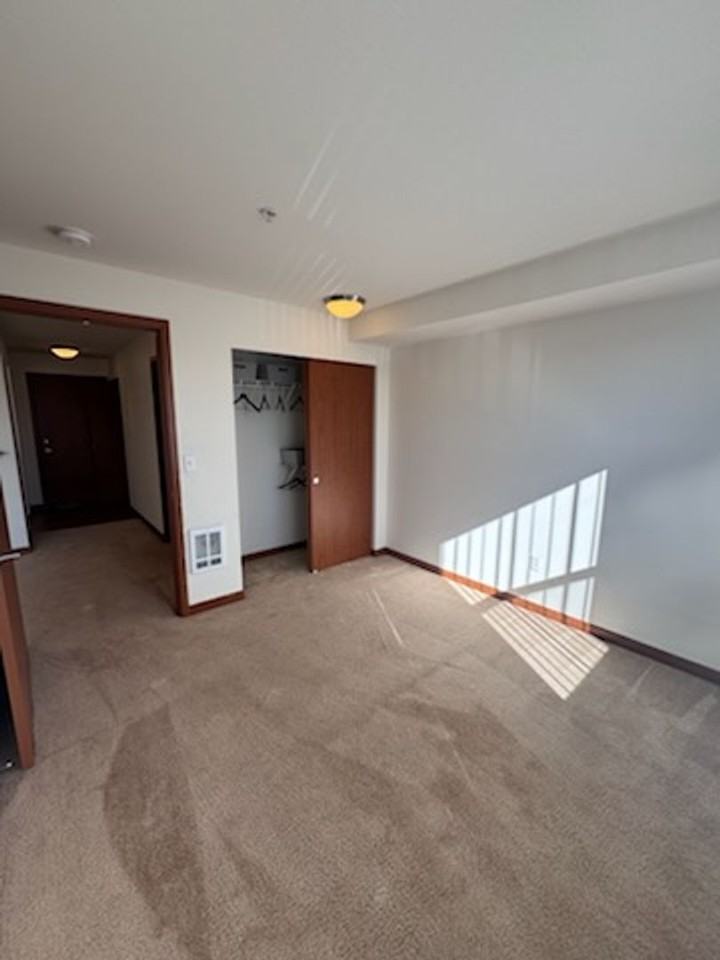 21428 International Boulevard - Photo 5 of 42