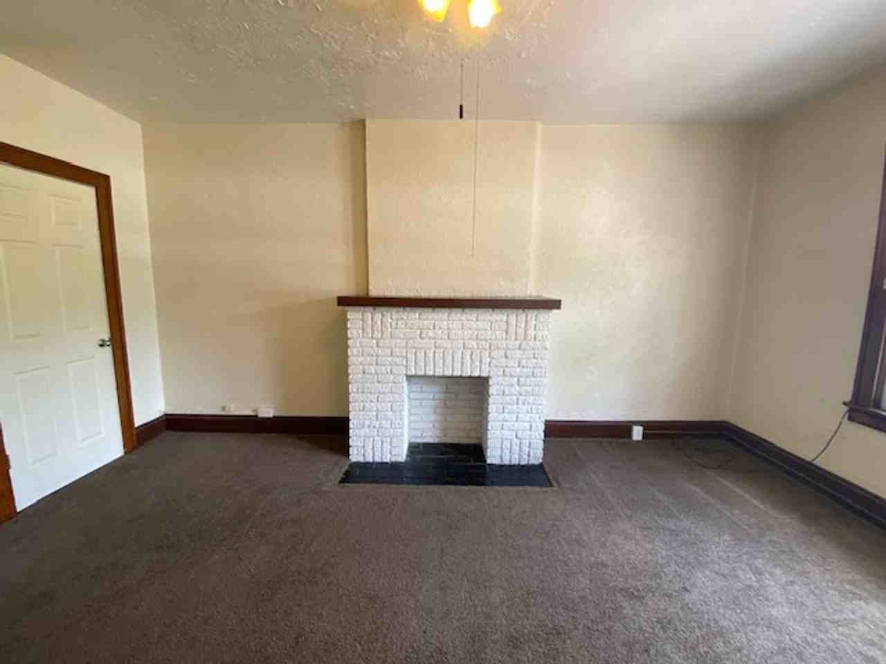 23-27 Charlotte St Akron OH 44303 MFH9 .T2 - Photo 3 of 15