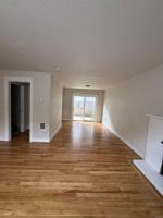 featured image of 10317 Ne Hoyt St