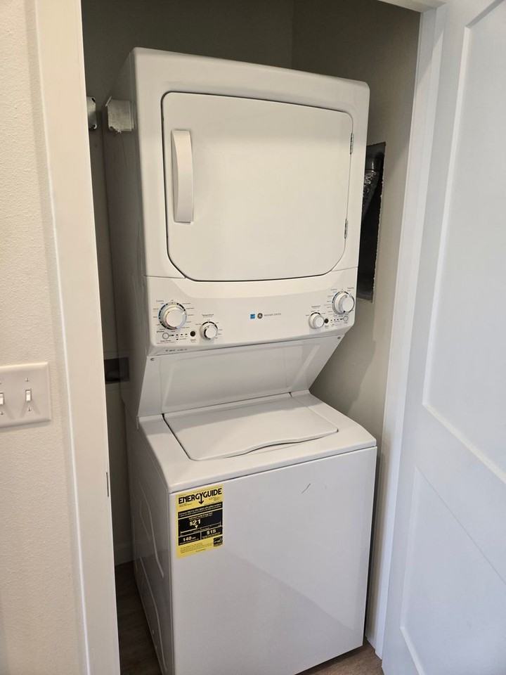 Spirit Of St Louis Apartments - Photo 7 of 15