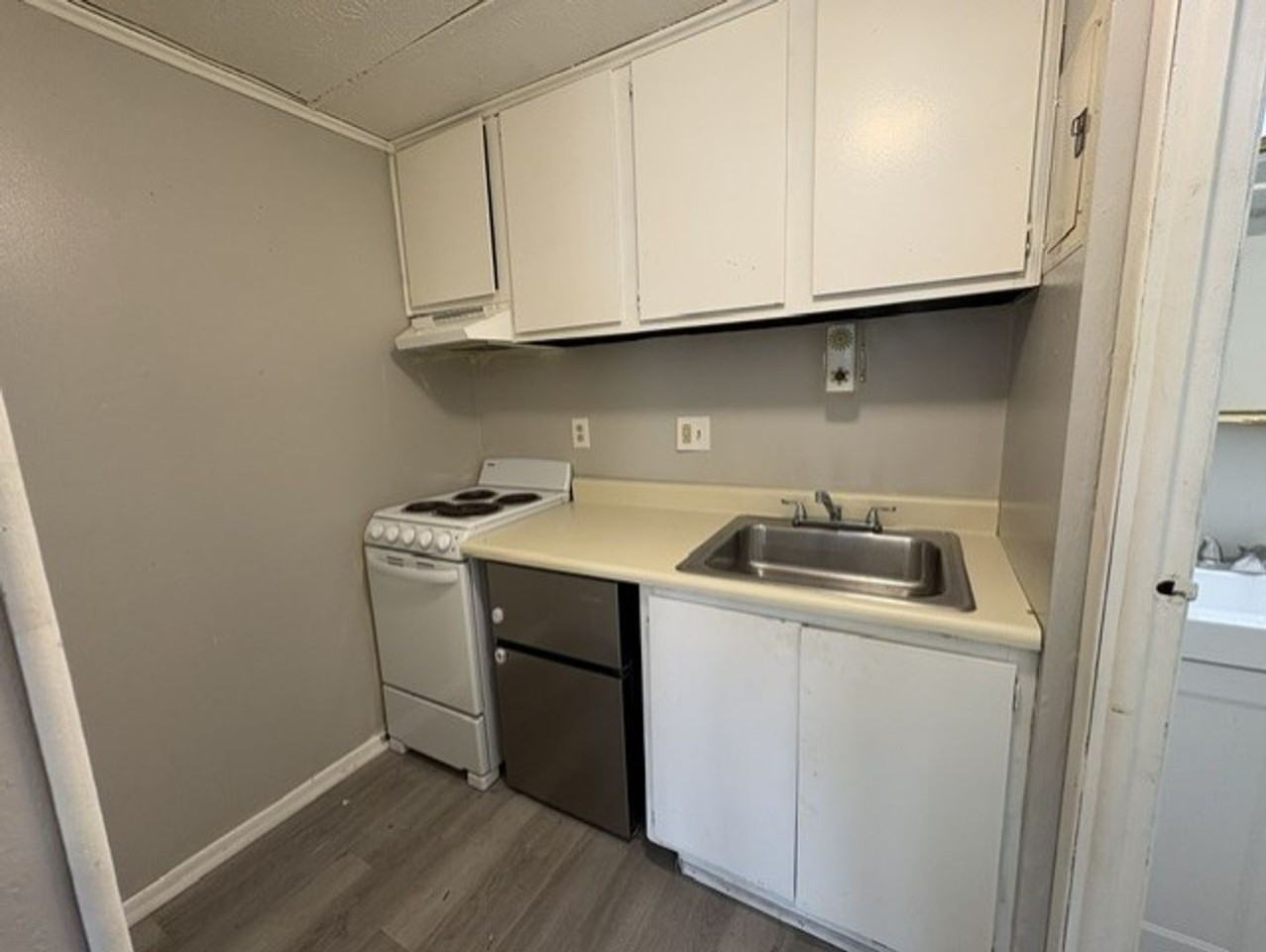 968 Silver Meadows Blvd - Photo 3 of 5