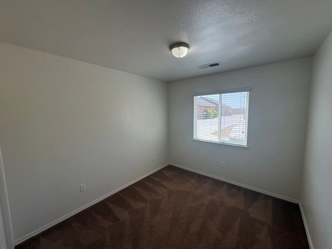 2109 Bella Oaks Dr - Photo 4 of 23