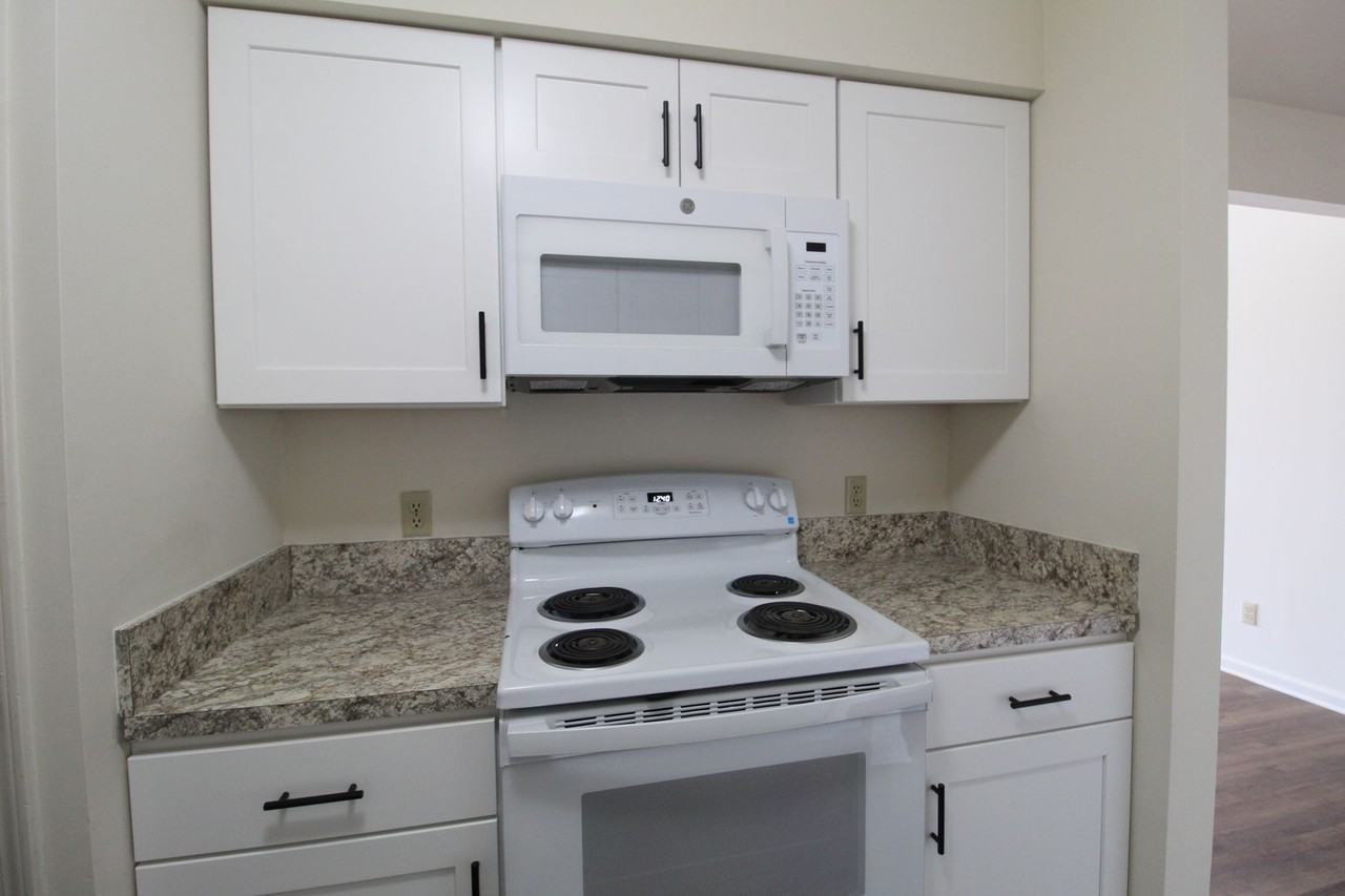1116 Blue Ridge Dr - Photo 3 of 22