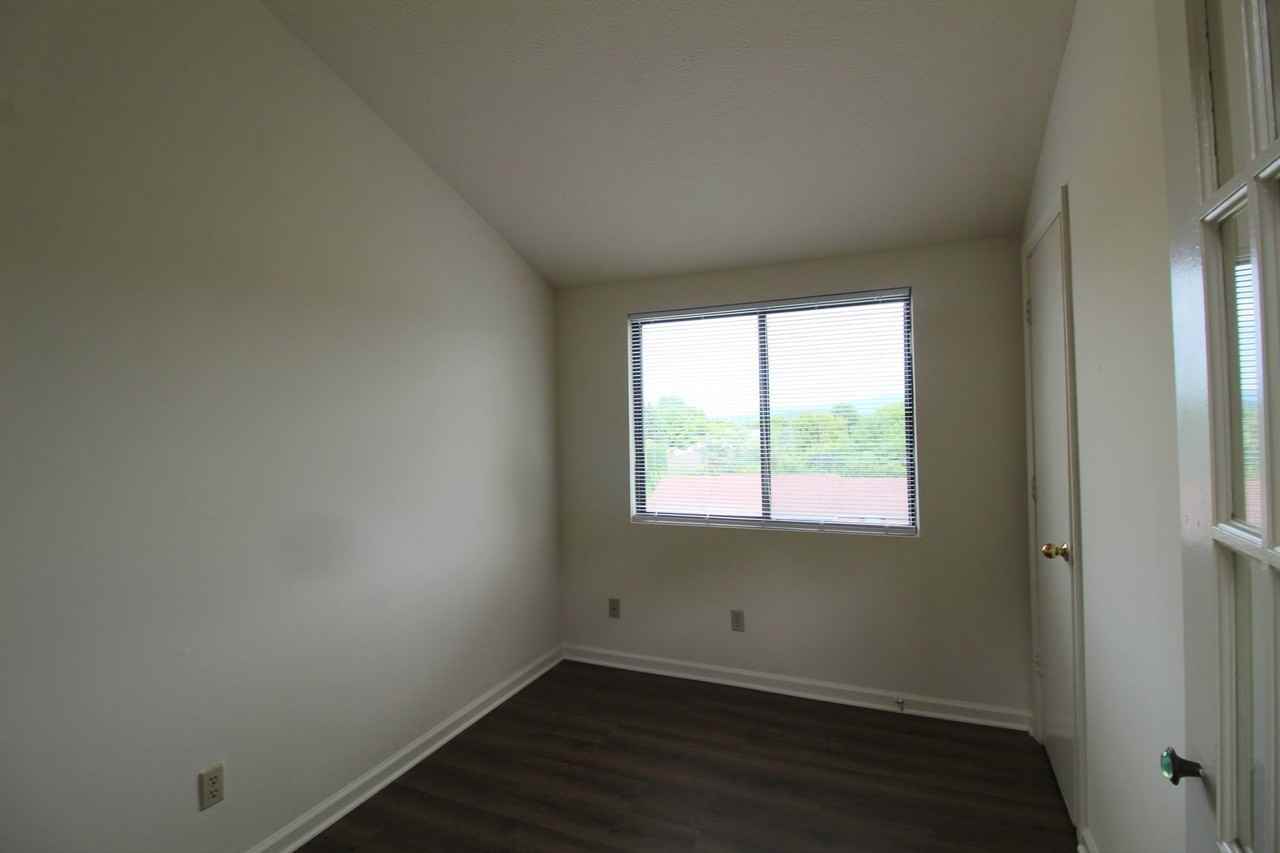 1116 Blue Ridge Dr - Photo 7 of 22
