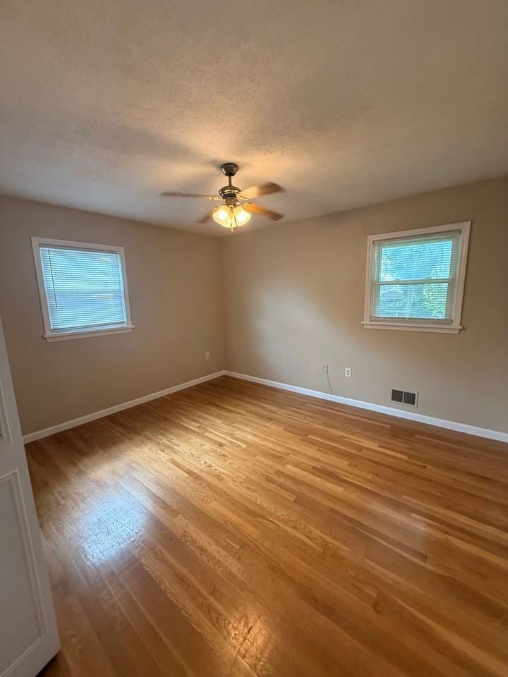 5508 Fruitwood Dr - Photo 6 of 13