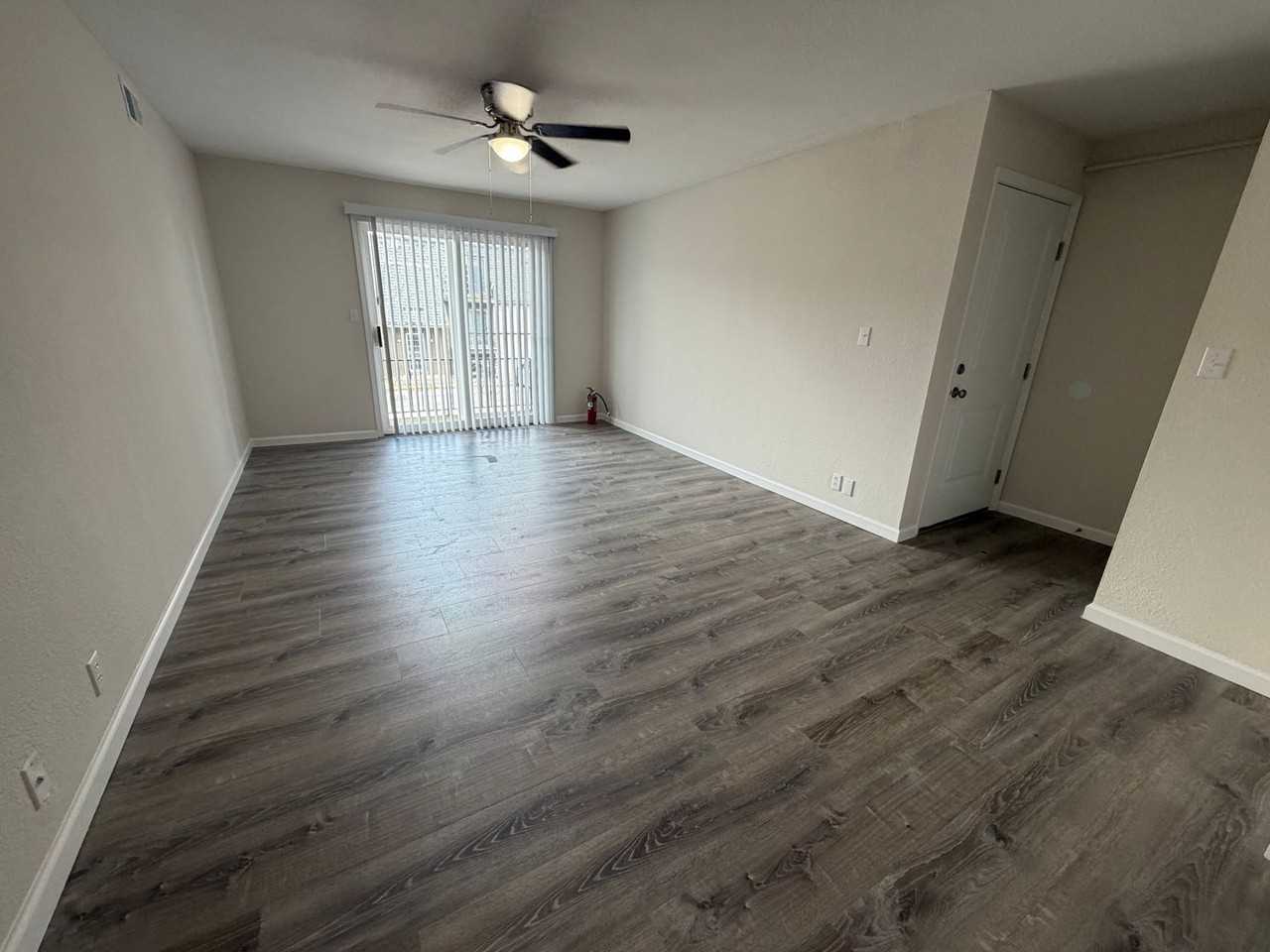 3408 Balboa Ln #32 - Photo 4 of 28