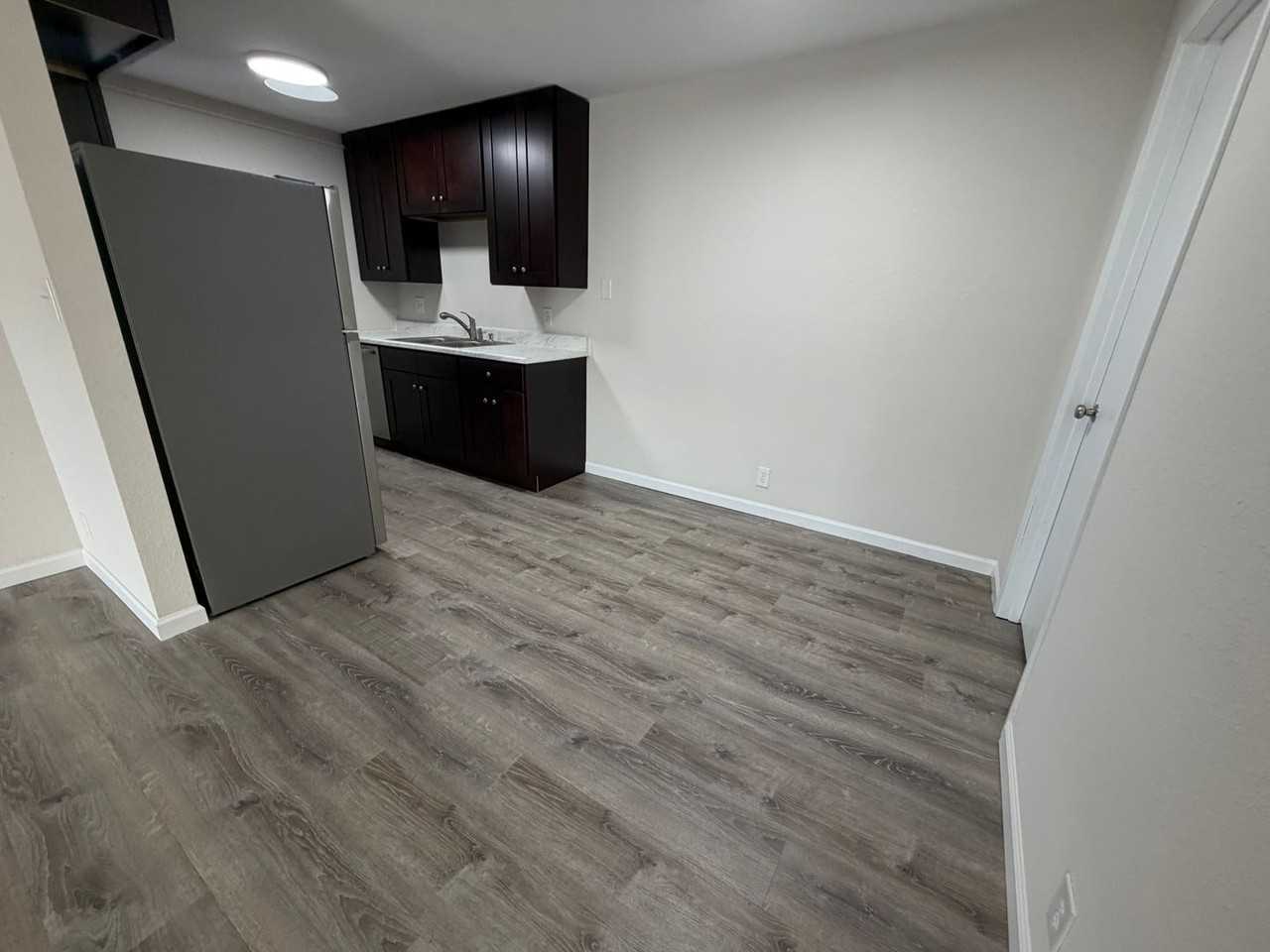 3408 Balboa Ln #32 - Photo 7 of 28