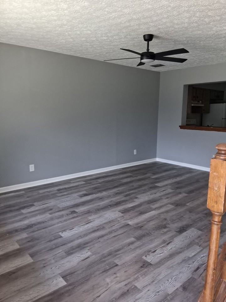 822 Village Dr - Photo 3 of 24