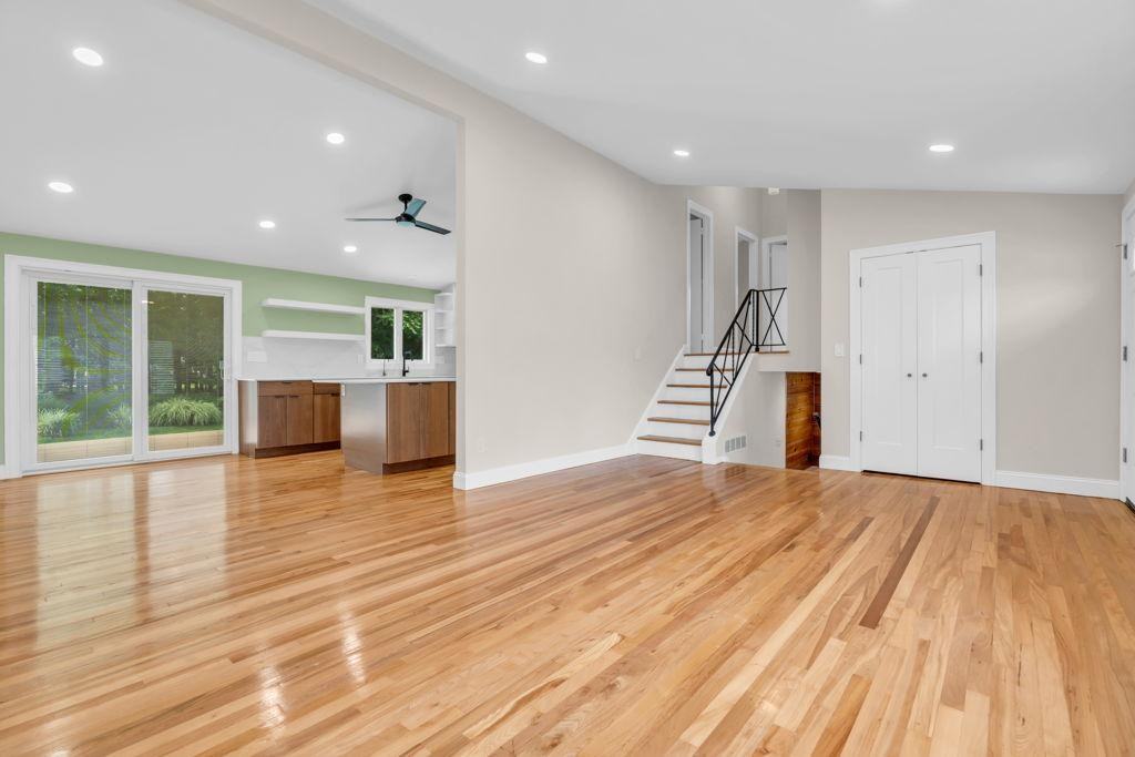 61 Cornell Dr - Photo 3 of 42