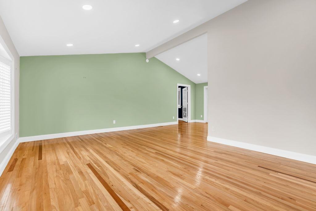 61 Cornell Dr - Photo 4 of 42