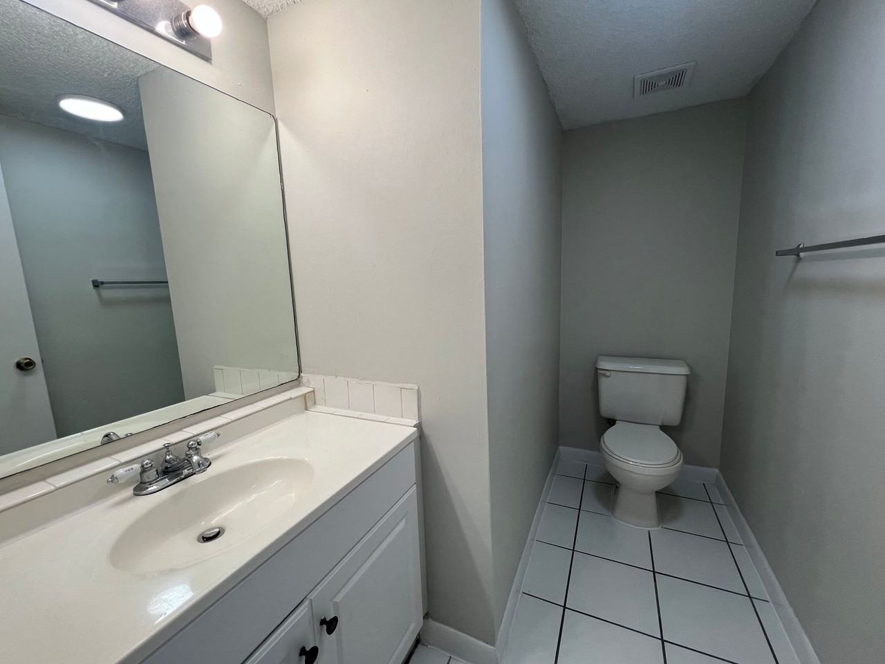 3846 Nw 115th Ave - Photo 4 of 23