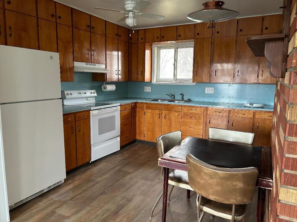 504 Sugar Ave - Photo 5 of 12