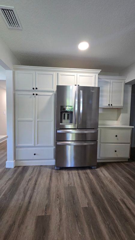 2709 Arc Dr - Photo 6 of 28