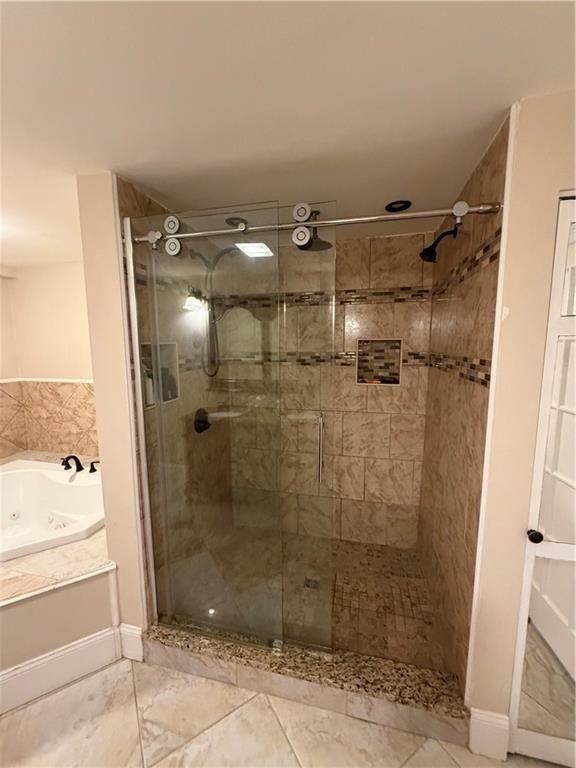 208 Warren Ave ##2 - Photo 3 of 10