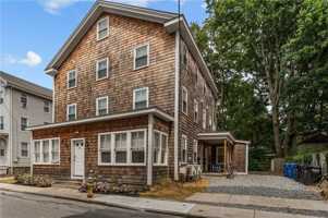 featured image of 16 Brinley St ##6