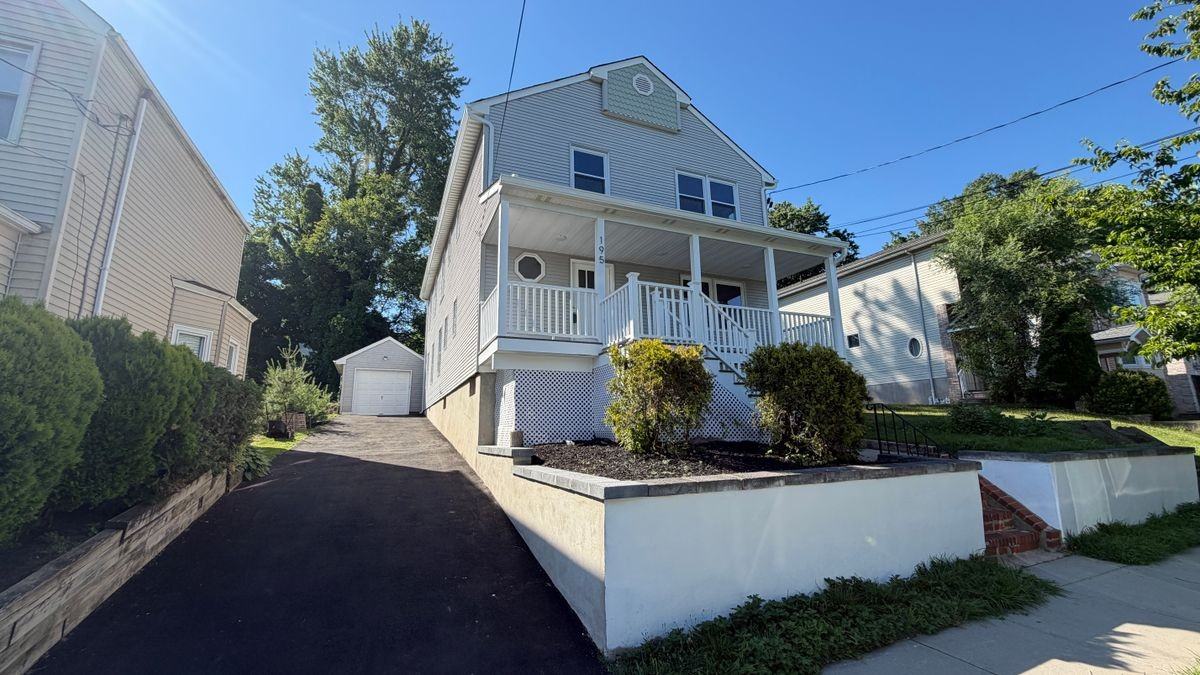 195 Van Winkle St ##1 - Photo 2 of 41