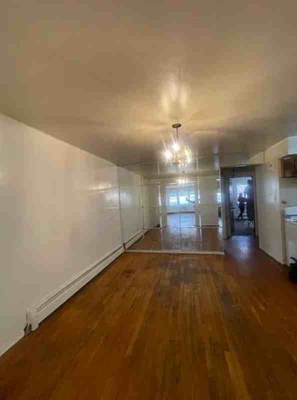 3417 Barker Ave ##2 - Photo 3 of 8