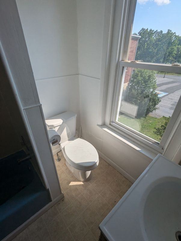 1286 Newport Ave - Photo 7 of 16