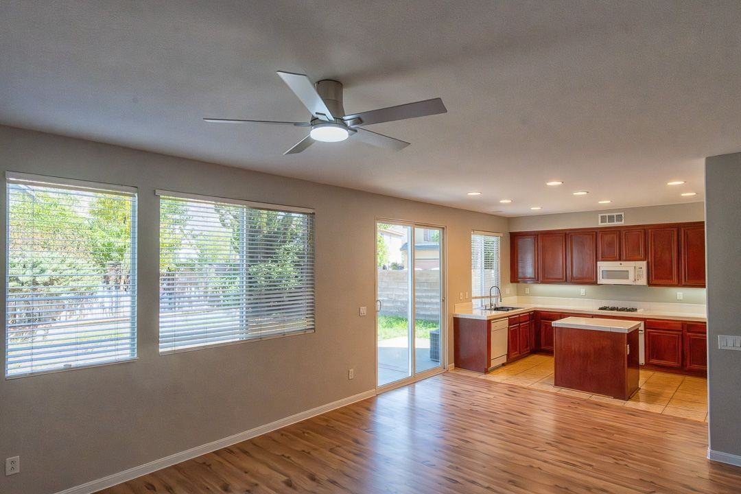 10278 Coral Ln - Photo 4 of 10