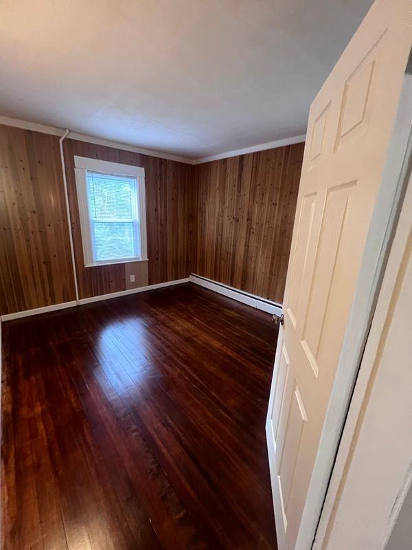 98 Putnam St - Photo 5 of 12