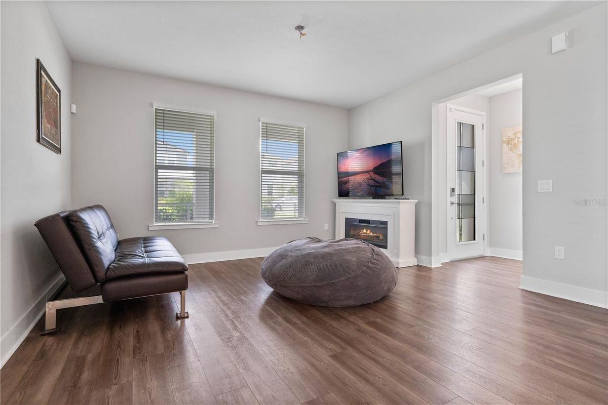 14340 Braemar St - Photo 3 of 16